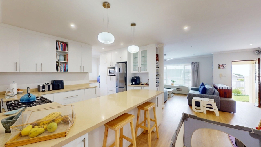 3 Bedroom Property for Sale in Lovemore Park Eastern Cape